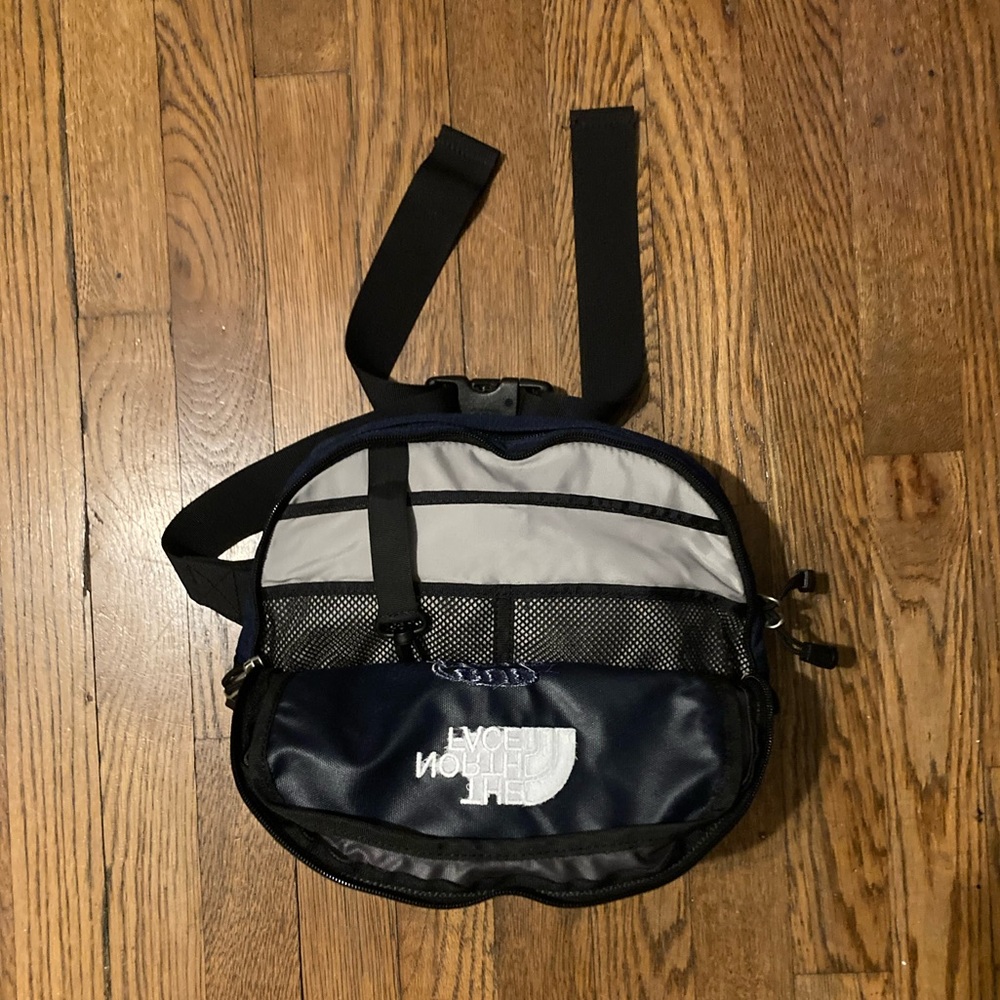 Bud Light x The North Face ROO bag - Picture 5 of 6
